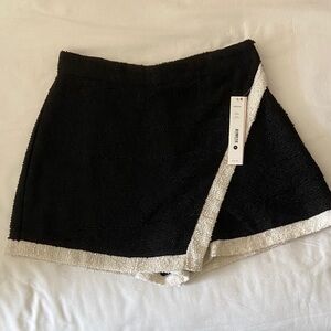 Aqua Black Bouclé Mini Skort with White Trim